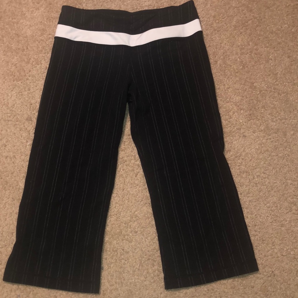 Lululemon black pinstripe capris.